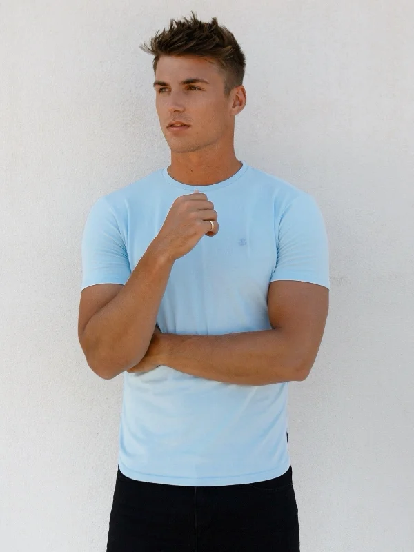 Relaxed Fit Look Milo T-Shirt - Light Blue