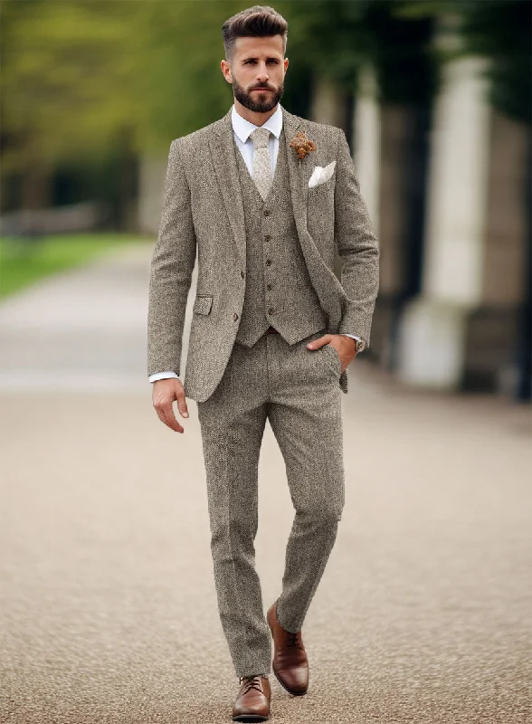 Rugged Chic Vintage Herringbone Brown Tweed Suit