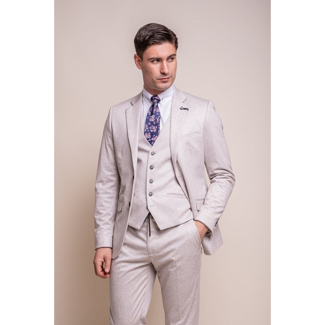 Modern Statement Look Valencia - Men's Classic Cream Wedding 3 Piece Suit