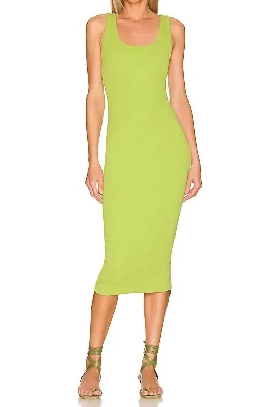 Classic Relaxed Look Puckered Knit Dress In Lime